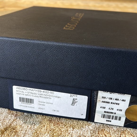 Studded sandal heals - Picture 11 of 11